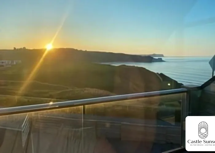 Luxury 4-bedroom Beachfront With Hot Tub & Games Willa